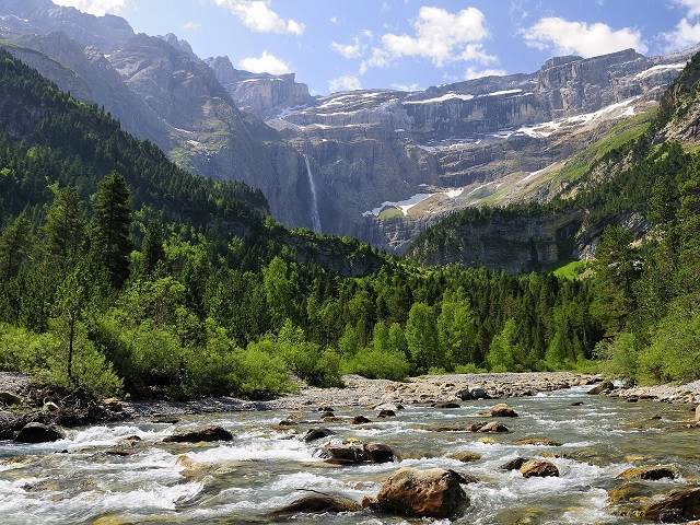 برنامه ریزی چهارم : سفر ده روزه به فرانسه : پارک ملی پیرنه Pyrenees National Park