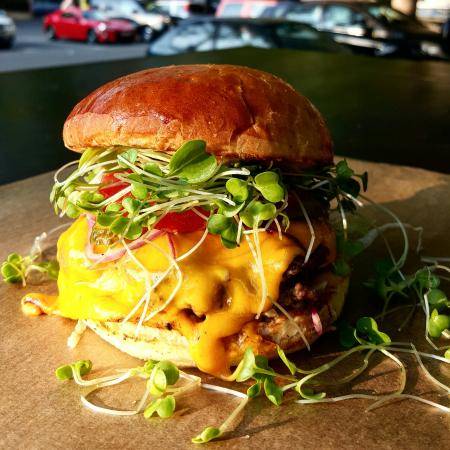 برگر هوس BURGER HOUSE