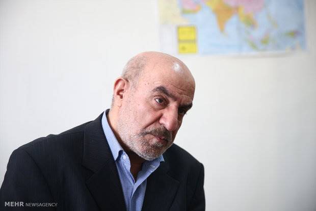 رئیس جمهور بدون تعارف افراد ناتوان را تغییر دهد