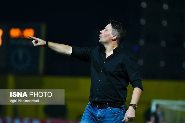 سرجیو بنتو: با احترام به پرسپولیسی‌ها، مستحق برد بودیم