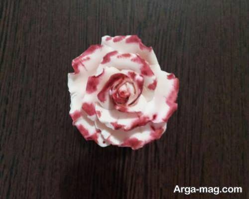 مینیاتوری کردن گل رز