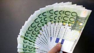 ثبت رکورد 9850 تومان به‌ازای هر یورو در بازار ثانویه + نمودار