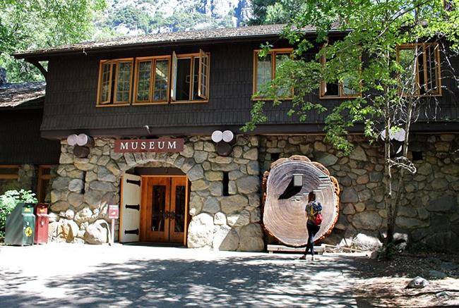 موزه Yosemite و روستای سرخپوستی