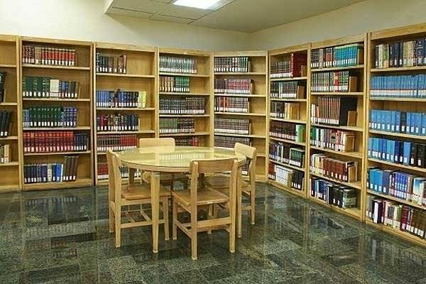 اقامه شکایت برای پیگیری قضایی یک پرونده بزرگ قاچاق کتاب