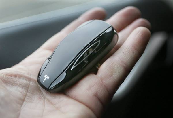 tesla keyfob