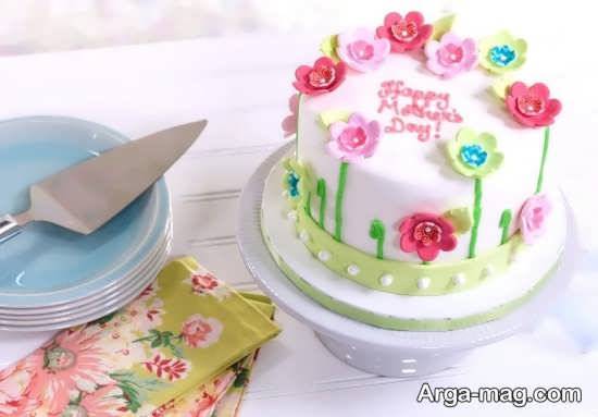 تزیین کیک برای روز مادر