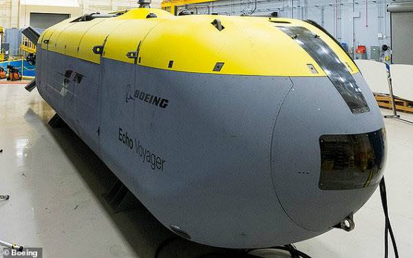 Boeing developing a fleet of massive robo-submarines for the US Navy (4)