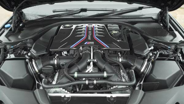 bmw-m5-competition-vs-porsche-911-turbo-vs-nissan-gt-r-drag-race (3)
