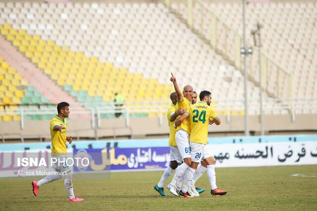 صنعت نفت آبادان بالاخره برد