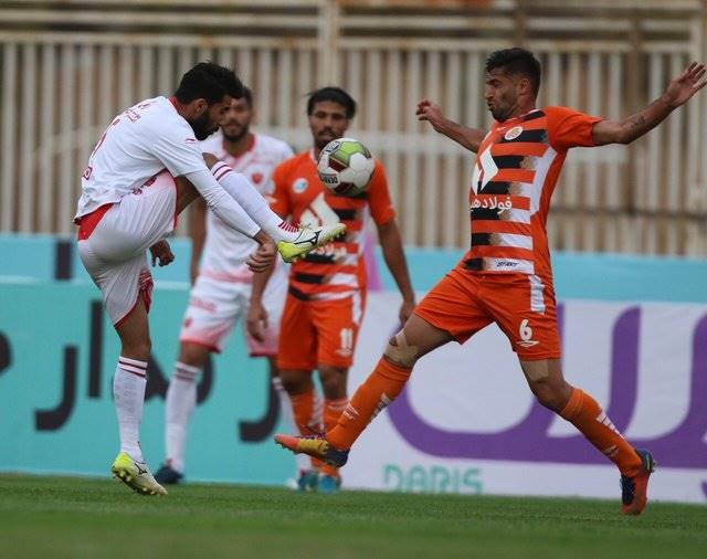 نگاه همه مدعیان به مصاف پرسپولیس و سایپا