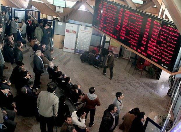 صف‌های خرید در بورس برقرار ماند