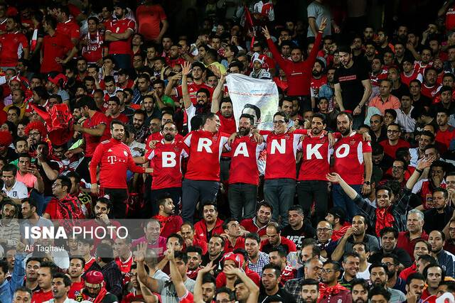 حاشیه‌های نیمه اول پارس جنوبی‌ - پرسپولیس/ یگاه ویژه انصاری را نشناخت