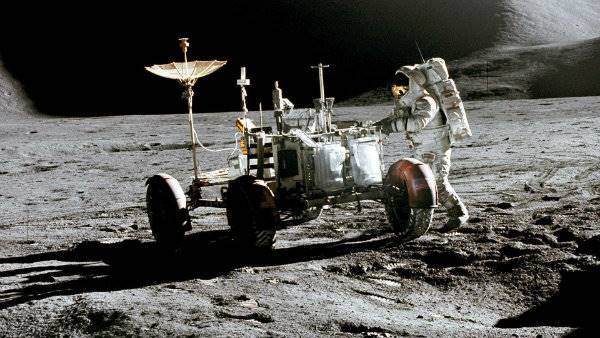 lunar-roving-vehicle-the-one-and-only-car-on-the-moon (19)