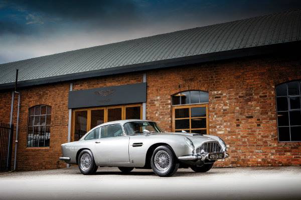 6b7e847f-1965-aston-martin-db5-bond-car-01