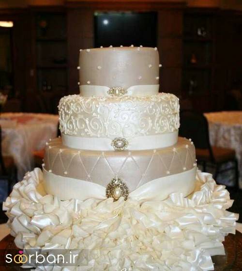 کیک عروسی طلایی 2