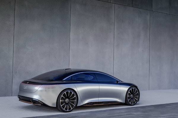 96670c8e-mercedes-vision-eqs-unveiled-14