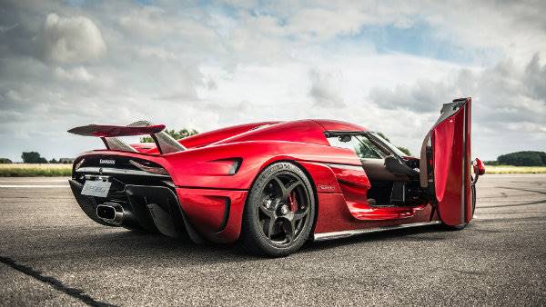 koenigsegg-regera-record-0-400-0 (5)