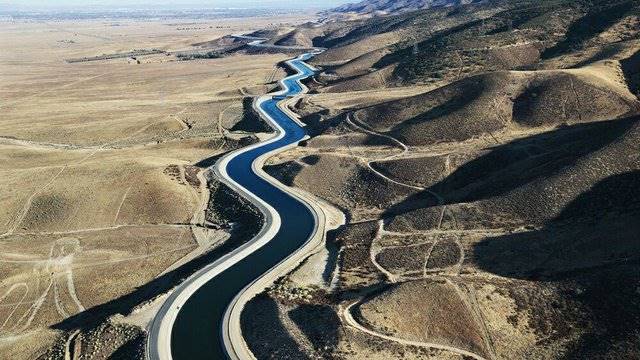 توضیحات معاون محیط زیست در خصوص موافقت با انتقال آب دریای خزر به سمنان