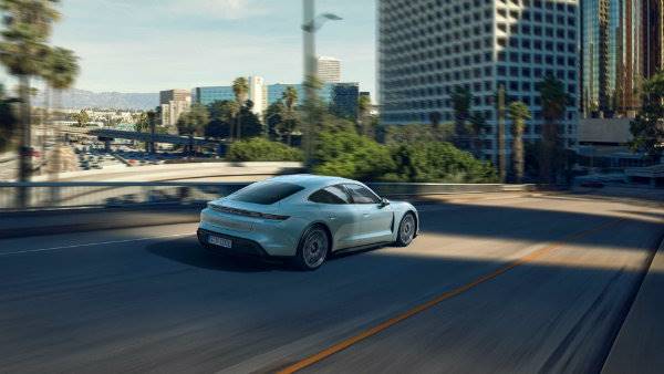 porsche-taycan-4s (5)