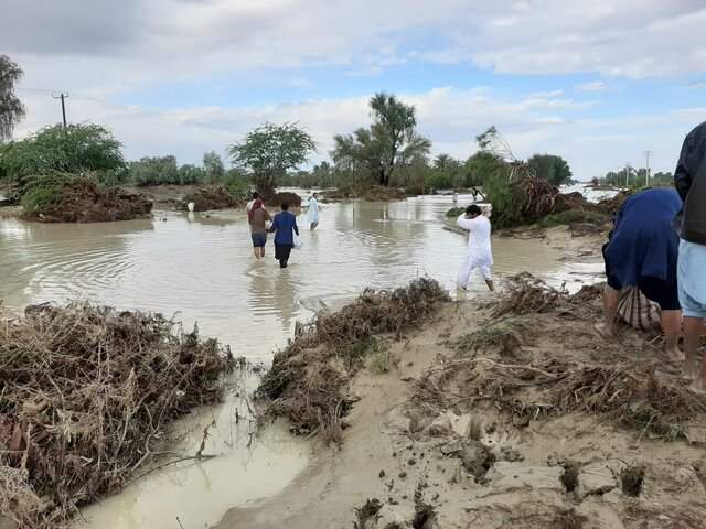 سیستان و بلوچستان در انتظار بالگردهای امدادی و آذوقه