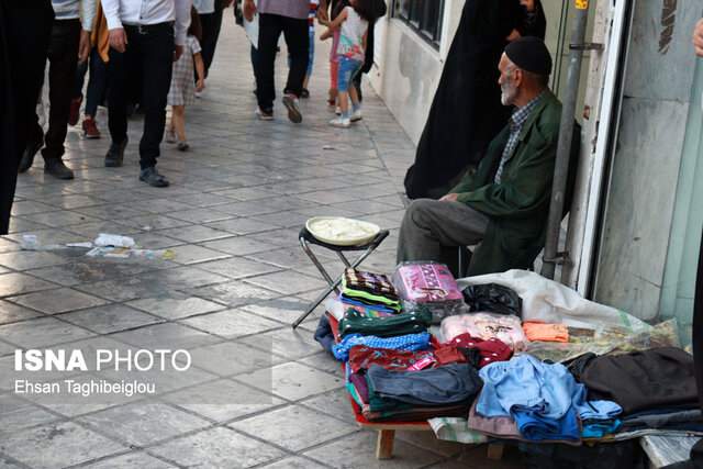 اهدای 100 کارت هدیه یک میلیونی به بساط گستران منطقه 9 تهران