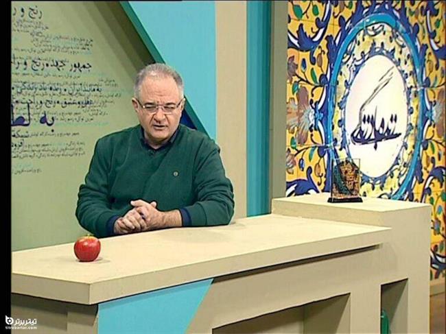 از دیروز ویدیویی در شبکه های اجتماعی دست به دست می شود که در آن یک مجری تلویزیونی خطاب به مهمان برنامه می گوید: «این لباس چوپانی که پوشیده اید چیست؟