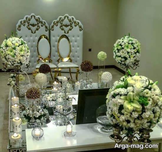 سفره عقد زیبا با گلهای طبیعی