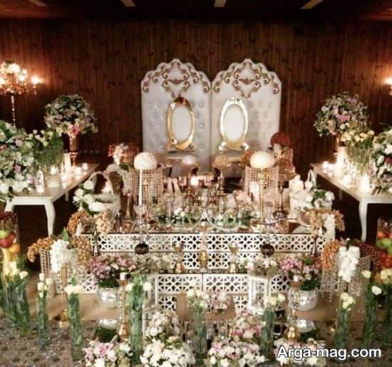 سفره عقد با گلهای طبیعی زیبا
