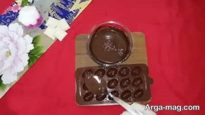 دستور تهیه شکلات خوش مزه پشمکی