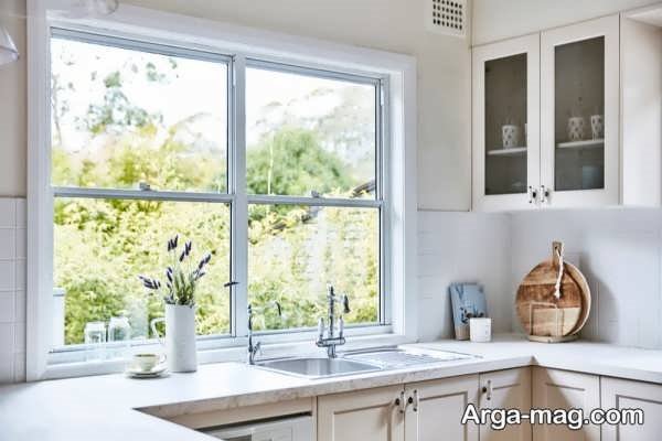 دکوراسیون آشپزخانه پنجره دار با طراحی های خاص و زیبا