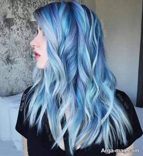 ظاهری زیبا با رنگ موی آبی