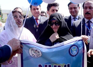 جمیله علم الهدی در پاکستان، بانوی اول شد /تصاویری از حضور در مراسم افتتاح با عینک آفتابی