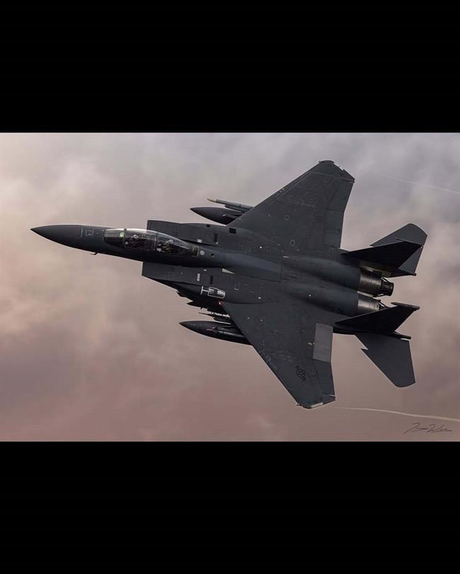 هماهنگی آسمان و خلبان در غروب: پرواز دیدنی F-15 Strike Eagle