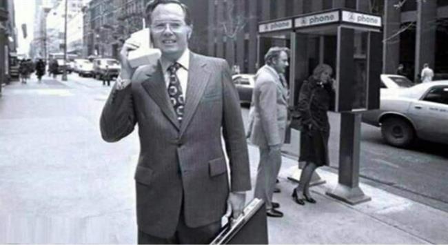 اولین تلفن همراه جهان در سال 1973(عکس)