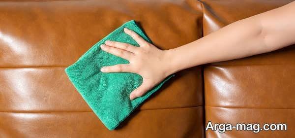 تمیز کردن صندلی چرم