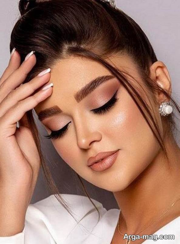 آرایش لاکچری چشم 