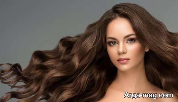 بهترین تکنیک های حجم دهی مو بدون آسیب به موها