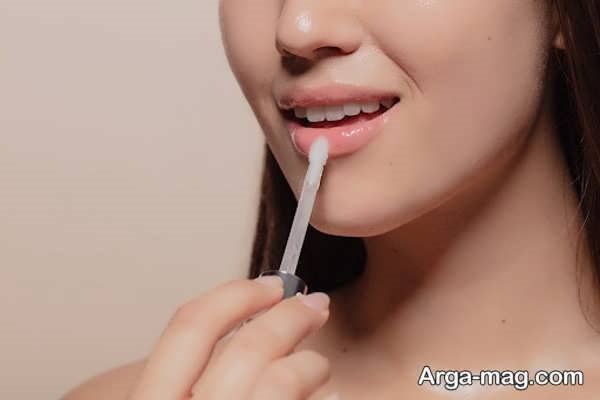 به کار بردن برق لب