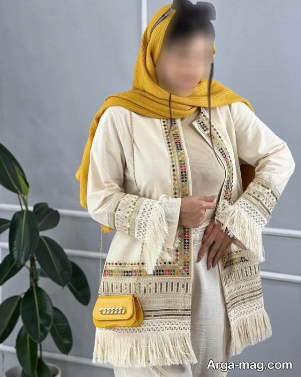 تیپ زیبا با مانتو کرم