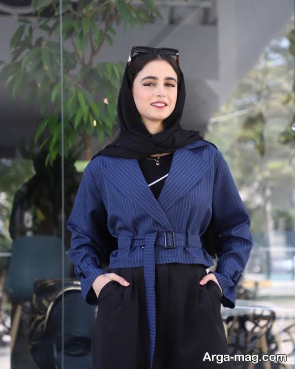 ایده تیپ با کت سرمه ای شیک