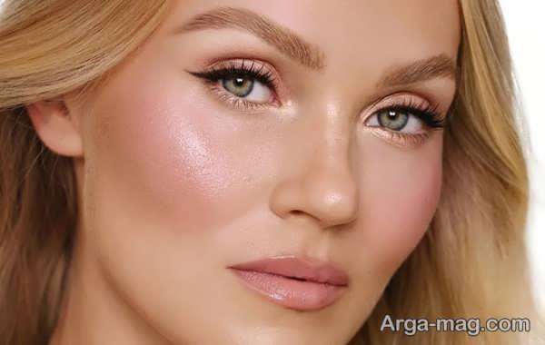 ترفند میکاپ خیس؛ راز درخشش پوست ستاره ها روی فرش قرمز