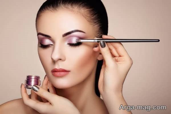 تأثیر میکاپ و آرایش با لباس روشن