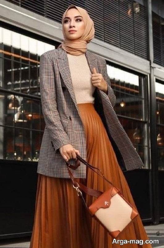 تیپ با دامن قهوه ای زیبا