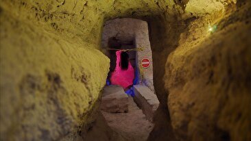 کشف تونل‌های دست‌کند خارق العاده زیر شهر ابر کوه / پناهگاه زیرزمینی شهر / قدمت از دوره ساسانی تا قاجار (فیلم)