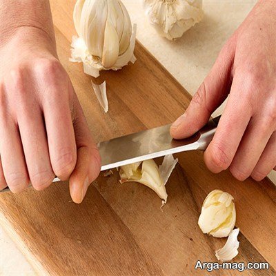 آیا جدا کردن پوست سیر کاری آسان است؟