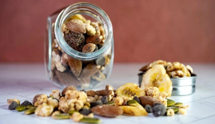 آموزش نگهداری آجیل در خانه: جلوگیری از آفلاتوکسین و کهنه‌شدن