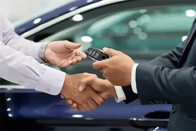 مالیات نقلوانتقال خودرو به عهده کیست؟