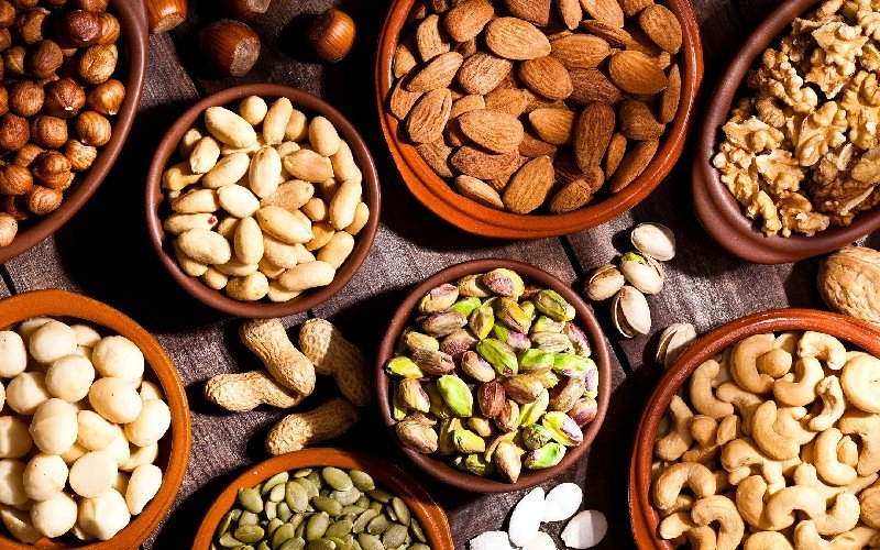 10  نکته مهم برای خرید آجیل شب‌نشینی یلدا