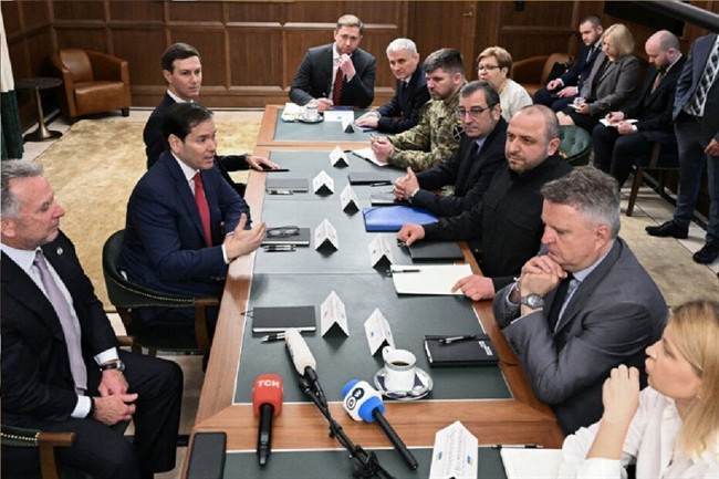 مذاکرات آتش‌بس احتمالی اوکراین در برلین