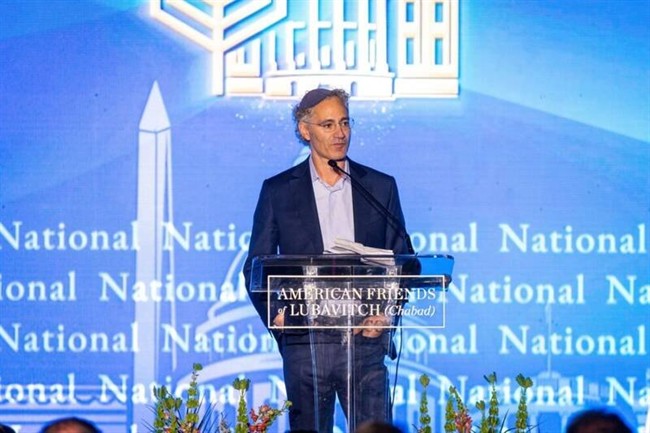 قدردانی فرقه صهیونی مرموز از غول فناوری ارتباطی آمریکا/ صهیونیستها بابت جاسوسی از شهروندان آمریکایی دستخوش می دهند+عکس